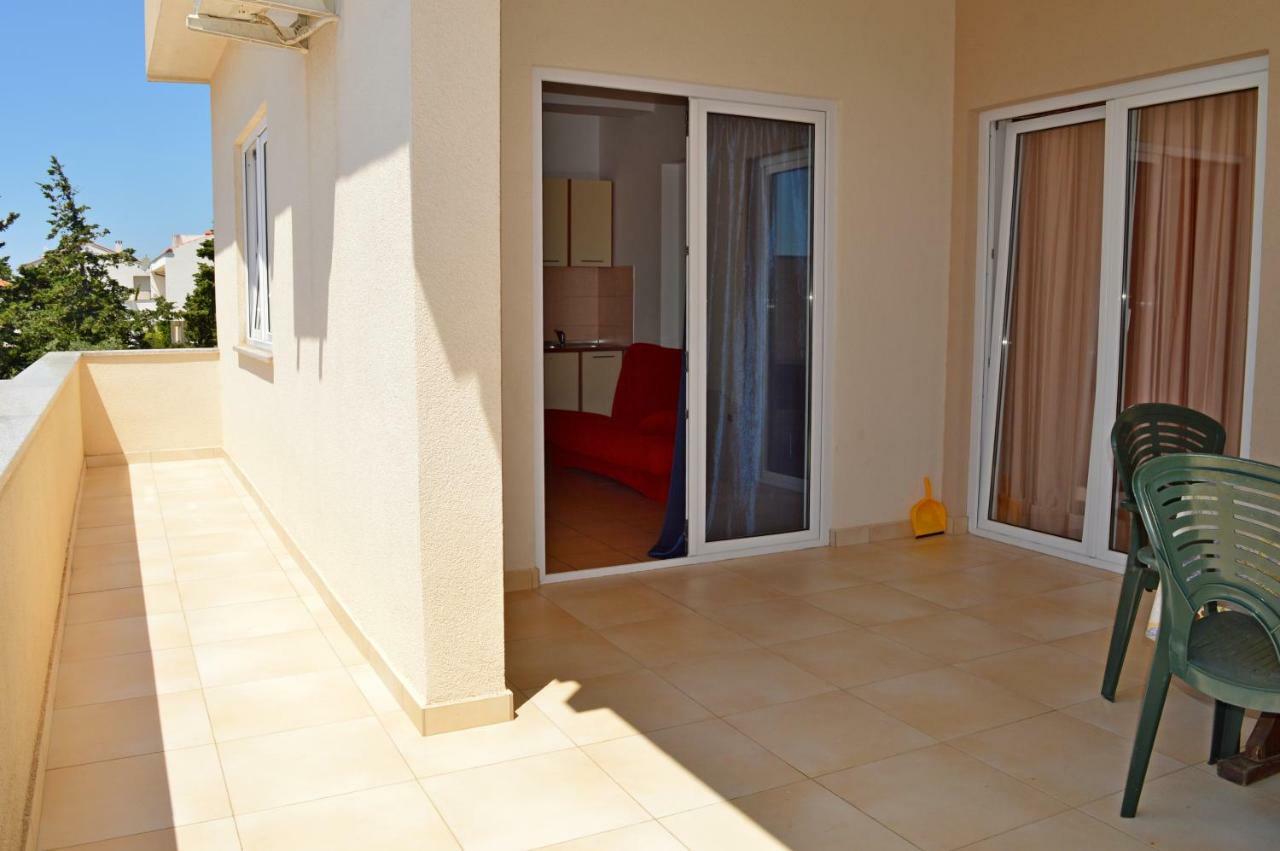 Apartmani Macak II ノヴァリャ エクステリア 写真