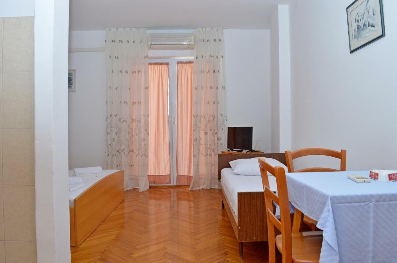 Apartmani Macak II ノヴァリャ エクステリア 写真